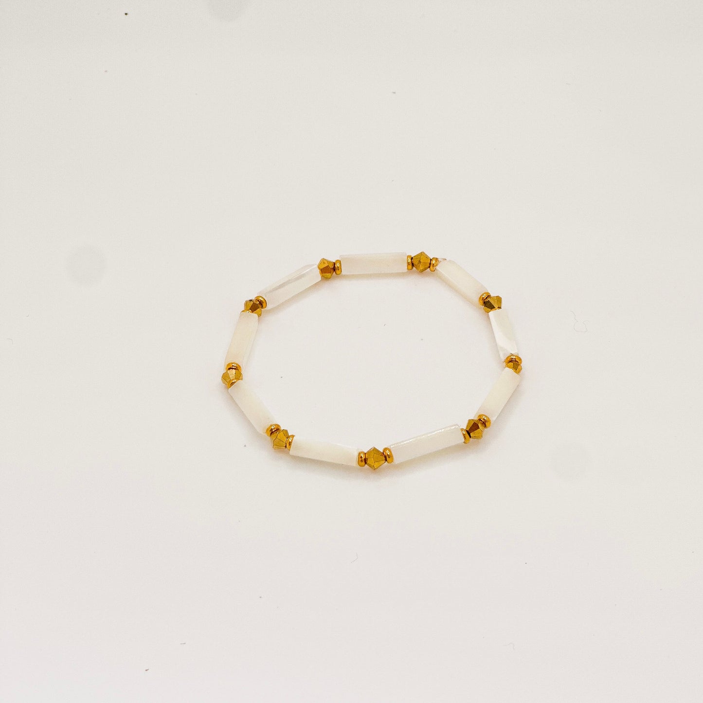 Stretch Pearl Bar Bracelet