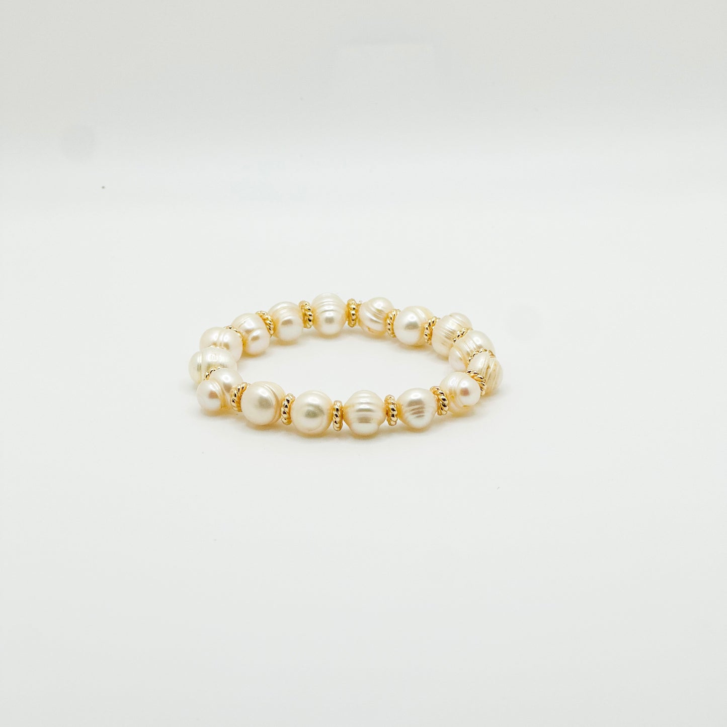 Everyday Pearl Stretch Bracelet