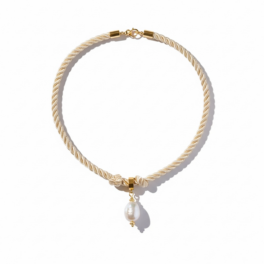 The Ivory Pearl Necklace