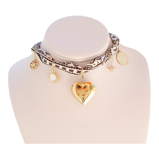 Amour Eternel Neckwrap